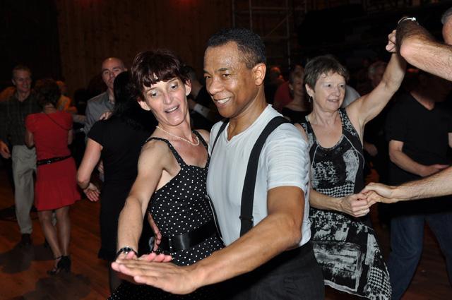 min 2012 11 11 station danse 169